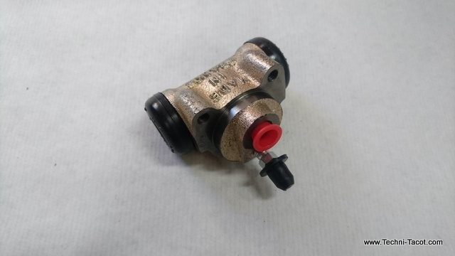 Cylindre frein AR Panhard PL 17 de 60 à fin